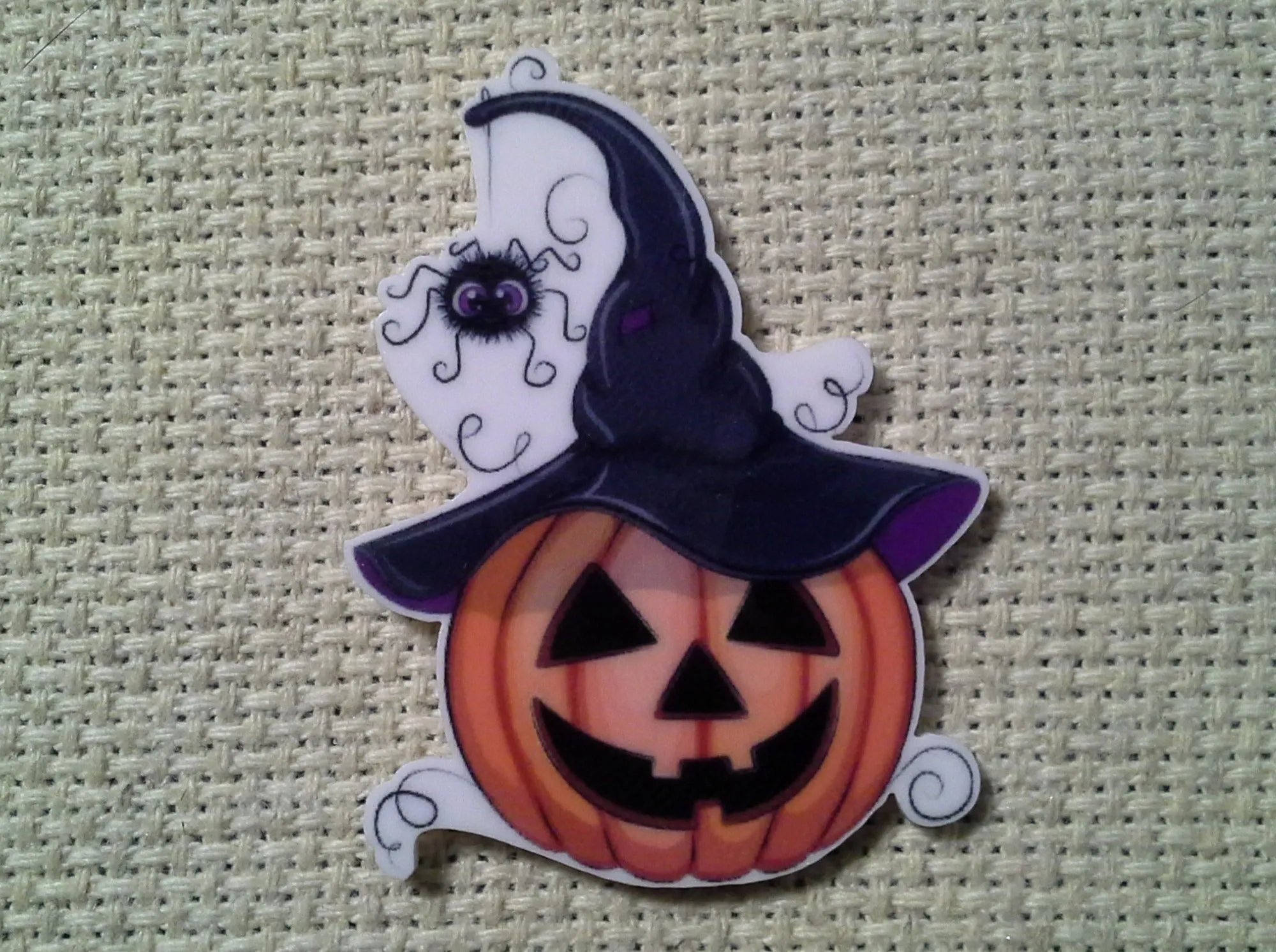 Witch Hat Wearing Pumpkin Needle Minder, Cover Minder, Magnet